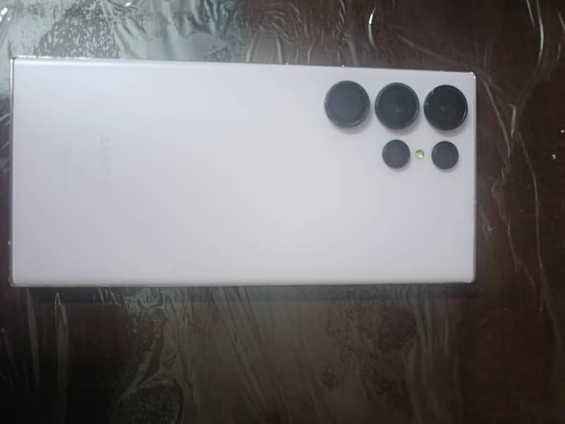 Samsung S23 ultra  . . non pta . . 8/512 . . little crack on glass corner 1