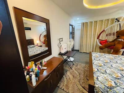 One Bed Luxury Furnished Flat For Rent Perday/Peeweek and per month available In Bahria Town Lahore