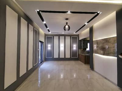 10 Marla House For sale In Beautiful LDA Avenue