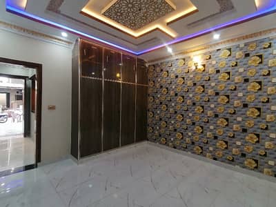 LDA Avenue House Sized 10 Marla For Sale