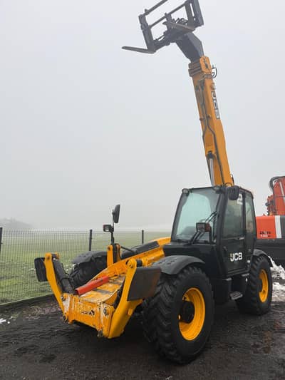 2 - JCB 535-125 Year 2011