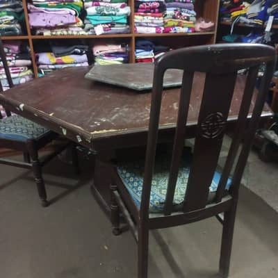 Dinning table for sale