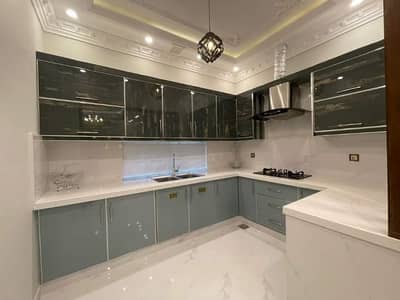 10 Marla Brand New Upper Portion Separate Entrance with Gas Available For Rent In Bahria Town Lahore