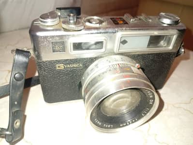Yashica electro 35