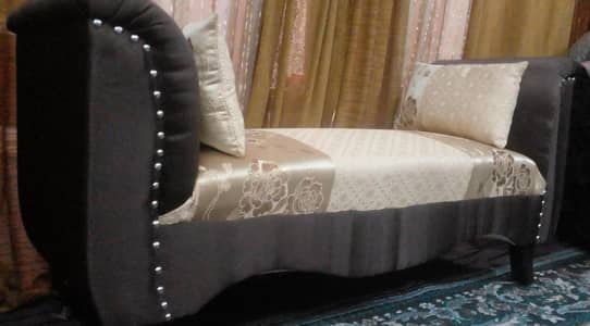 Very beautiful heavy comfortable Molty foam dewan available03335138001