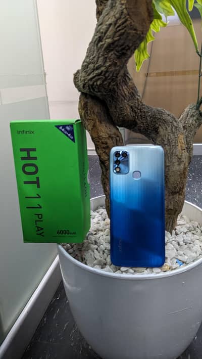Infinix Hot 11 Play 4/64 with box charger
