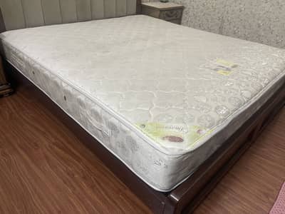 Almost new Alkhair 8 inch spring mattress