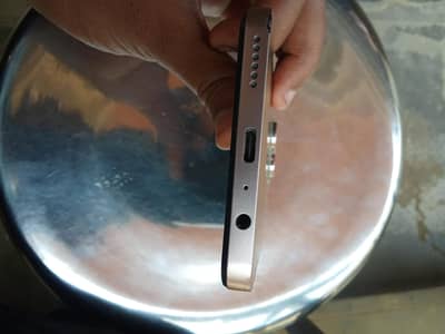 Sparx Neo 8 pro  4 gb Ram 128 gb memory