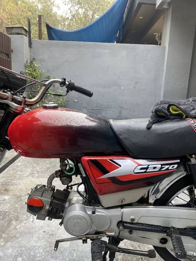 CD 70 Fuel tank with tappy