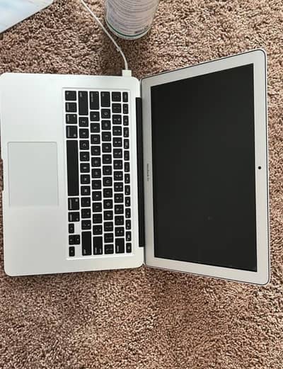 MacBook air 2017 10/10 8/256