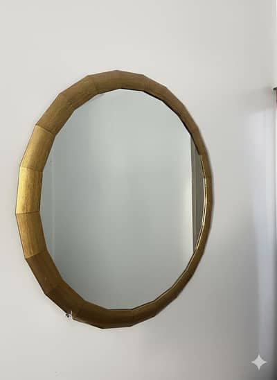 Elegant Multi-Faceted Round Wall Mirror – Modern Gold Finish