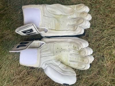 Cricket batting Gloves 
