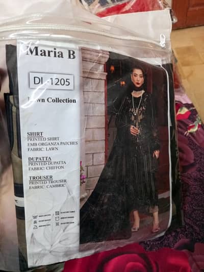 3 Pec Unstitched Lawn Suit