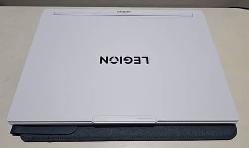 Legion 7i 2025 Glacier White