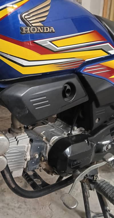 Honda pridor Blue colour 2022 model and 2024 registration