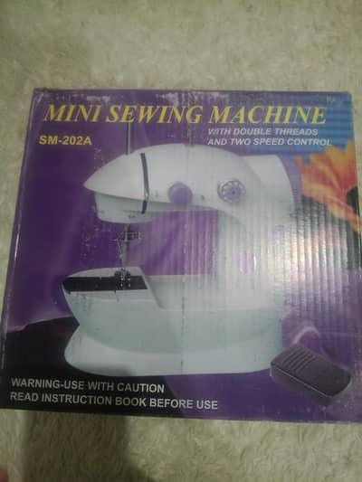 mini sewing machine
