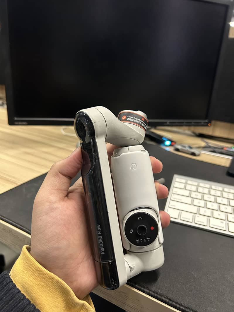 Insta360 Flow 1