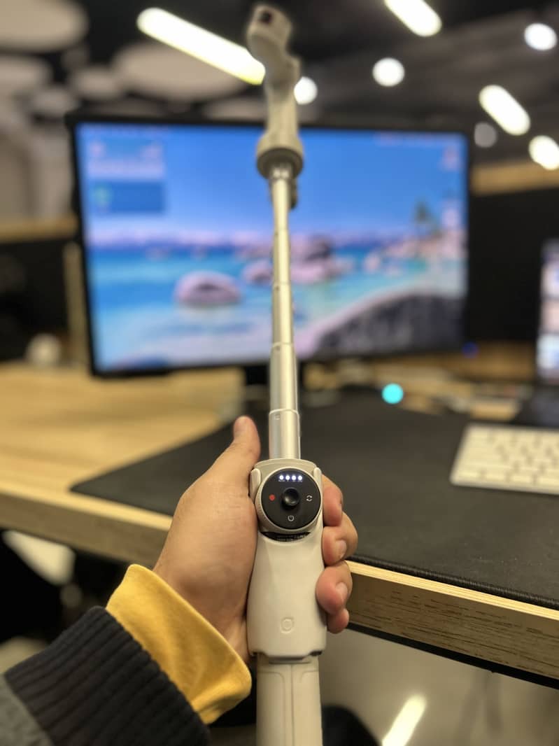 Insta360 Flow 11