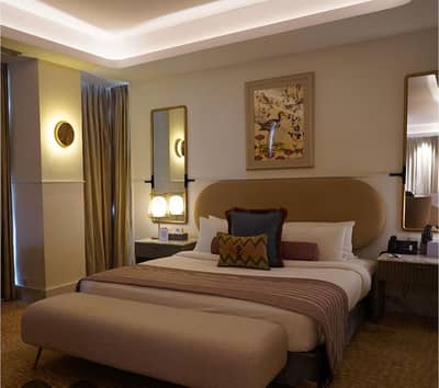 Need feemale staff for Hotel services