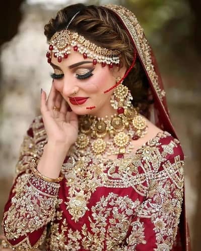 bridal makeup price,18000 03237475455