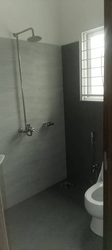 5 Marla Full House available for rent in jubilee Town Lahore