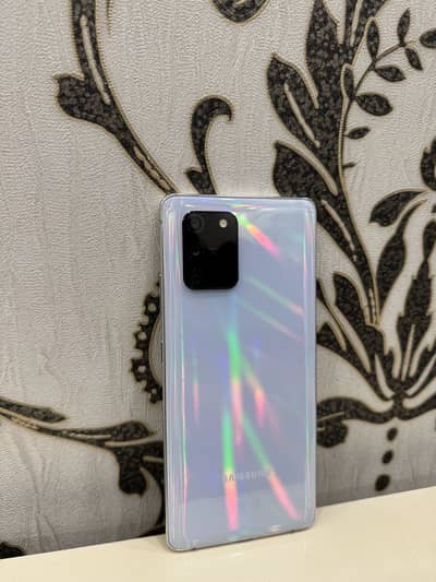 SAMSUNG Galaxy S10 Lite