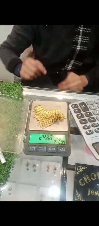 2 thola  Saudi made Gold bracelet