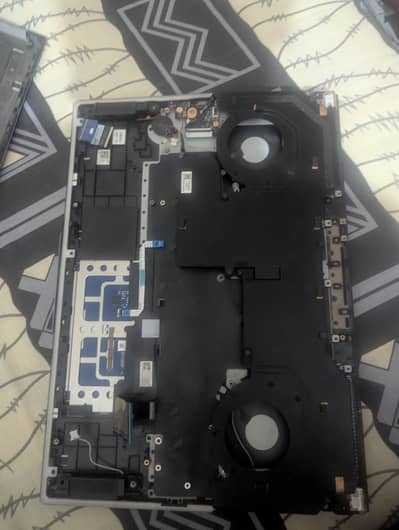 Gaming Laptops Parts available - Chargers Display Battery RAM SSD