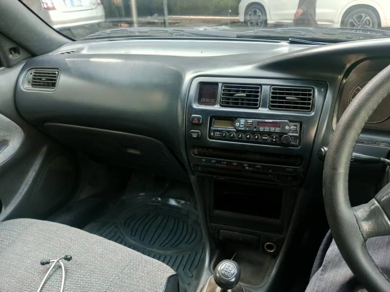 Corolla 2000 model 3