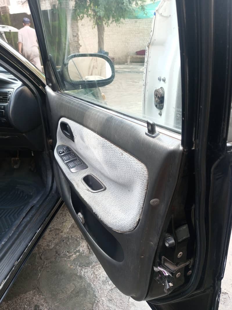 Corolla 2000 model 12