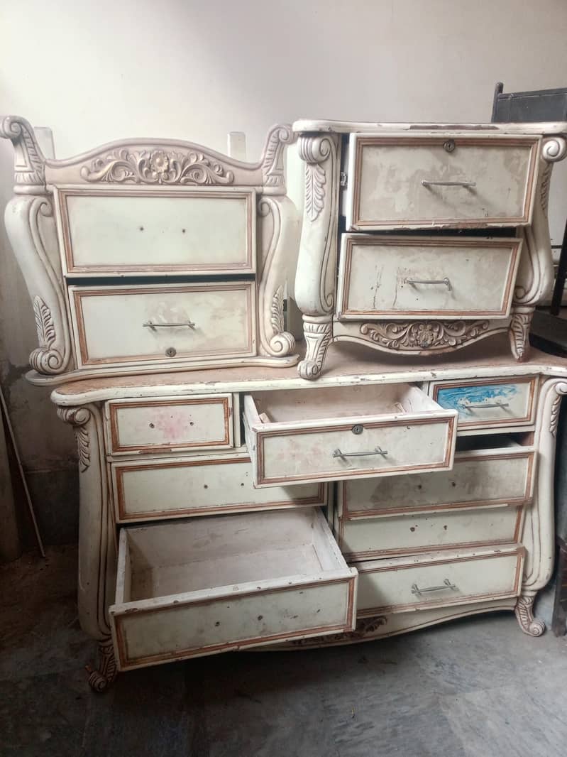 dressing side table 0