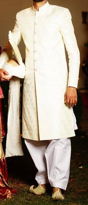 Groom Sherwani and Kulla one time used
