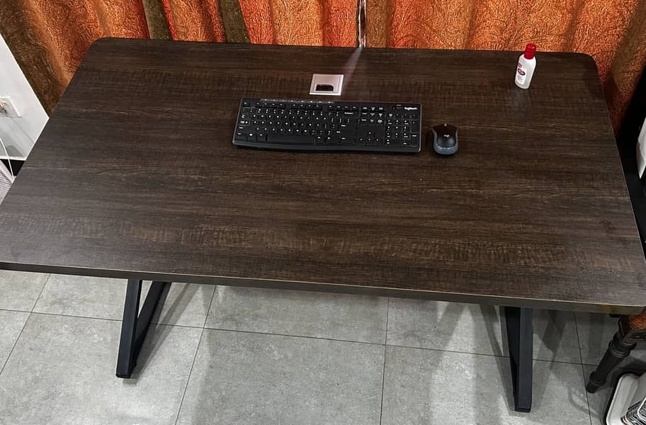 A++ Quality Computer table 3