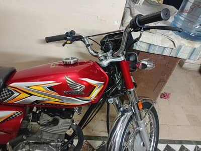 Honda 125cc in very lush condition