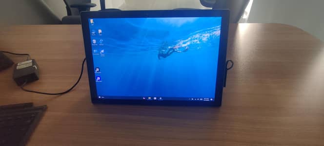 Microsoft Surface Pro 4 – Core i5 | 8GB RAM | 256GB SSD