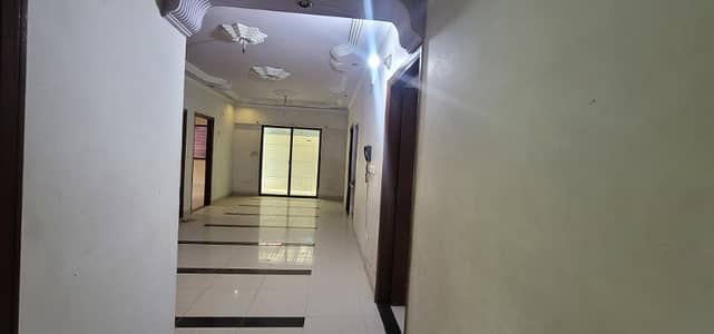 Well Maintain 400 yds Double Story Bungalow Gulshan e Iqbal Block 13D