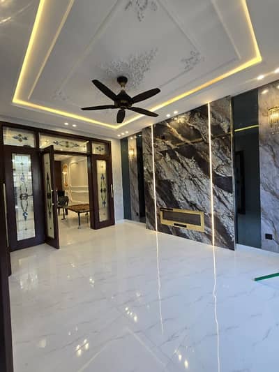 10 Marla Brand New 1st Entry House For Sale