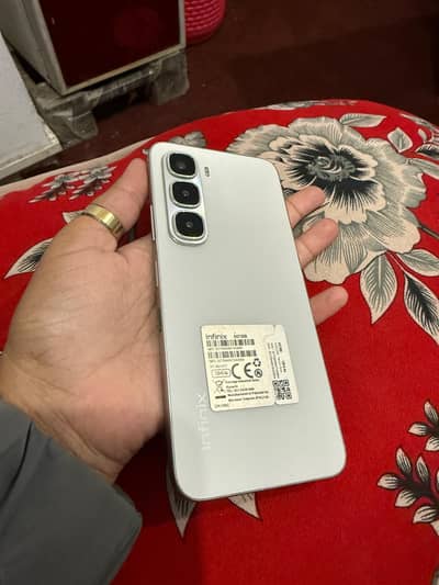 Hot 60i 6/120gb with daba charger