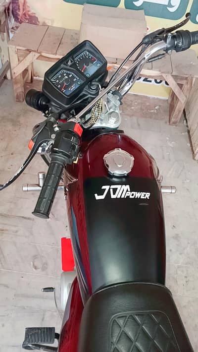 total janvan bike hy koi masla nhy bilkul lush condation hy