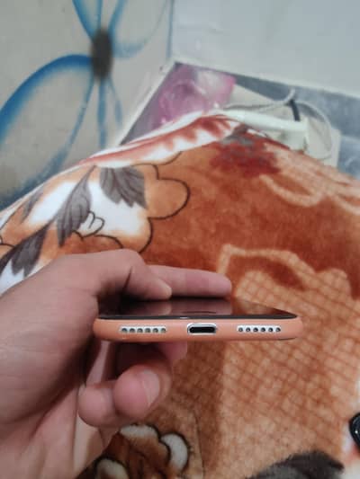 I phone SE 2020 2nd generation 64 GB JV