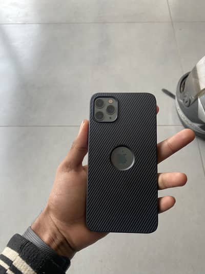 11 promax non pta 64 gb slightly used all ok