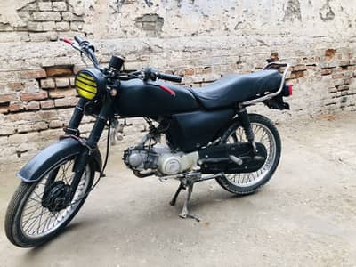 Uneit 2014 model Peshawar number one hand ues