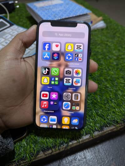 Iphone 12 Black color with box