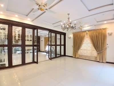 ALMOST BRAND NEW 1 KANAL UPPER PORTION AVAILABLE FOR RENT