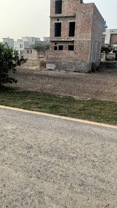 5 Marla Residential (All Dues Clear) Plot For Sale In Silver Block Park View City Lahore