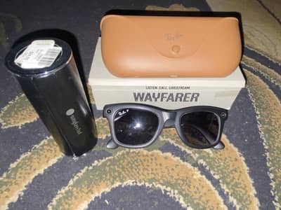 Ray ban Meta Ai Wayfarer glasses with cleaning kit
