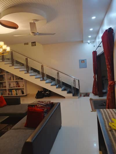 500 Yards Fully Renovated West Open Bungalow for Sale in DHA Phase 6