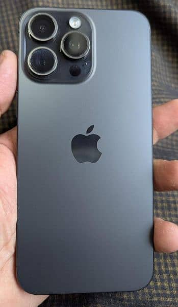 iphone 15 pro max 256gb condition 10/10. . 94 battery helt 231 cycle