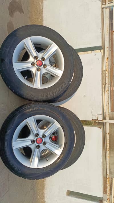 4. Alloy Rims (15" inches) for Xli and Gli 195/65/R15.