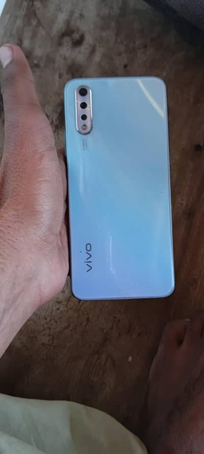 vivo s1